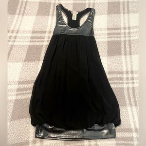 Black and silver cocktail dress. Size small. EUC. Body Cental